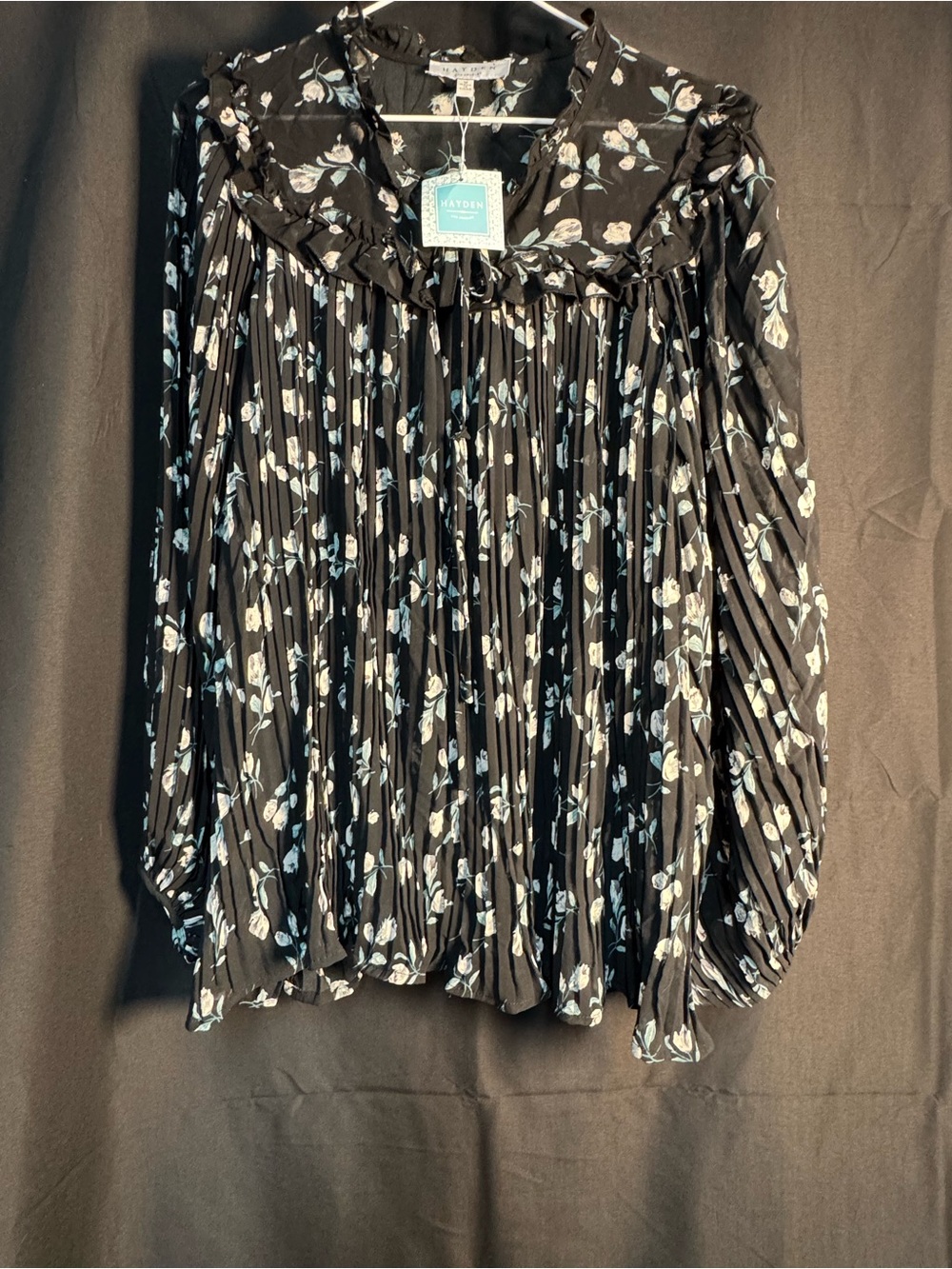 Black Floral Pleated Long-Sleeve Blouse